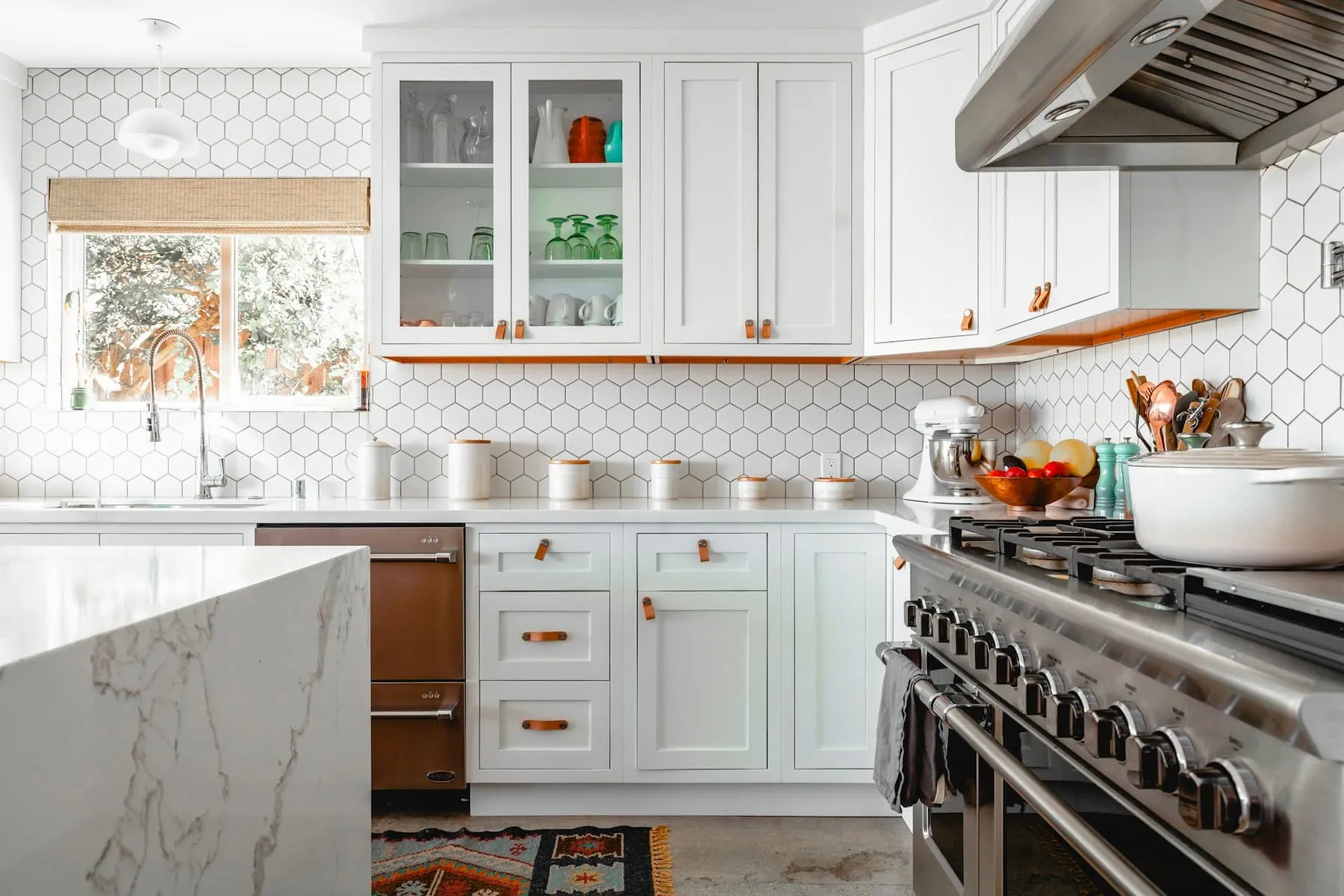 Güzelyalı'da deniz manzaralı, havuzlu 4+1 villa — 3. fotoğraf / 4